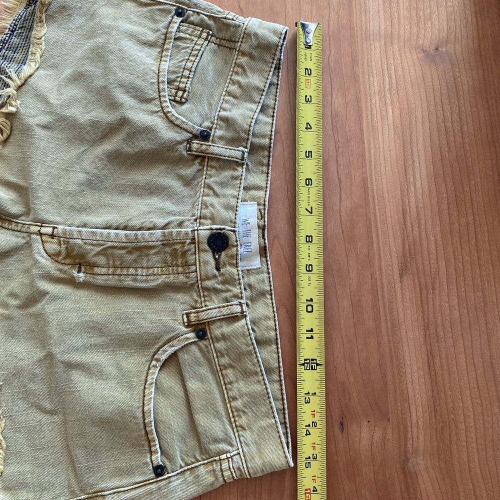 Free People We The Free Soft and Relaxed Cutoff in Moss (Size 29) - Picture 8 of 10